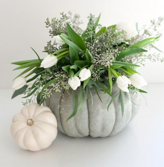 Thanksgiving-fall_-autumn_-white_-pumpkin_-centerpiece_-and_-decorating_-ideas__62-1