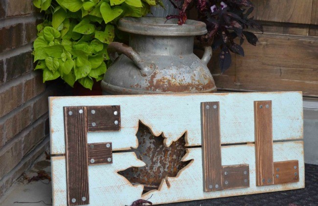 Wooden-fall-sign