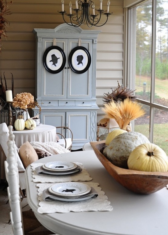 Beautiful-and-cozy-fall-dining-room-decor-ideas-15-554x771-2
