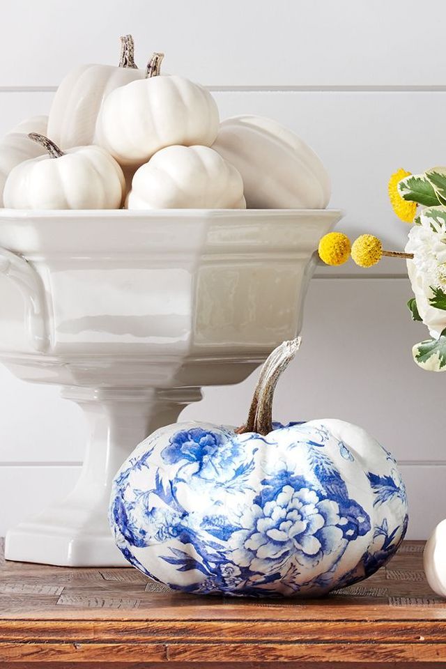 Fall-decorations-floral-painted-pumpkin-1625860058