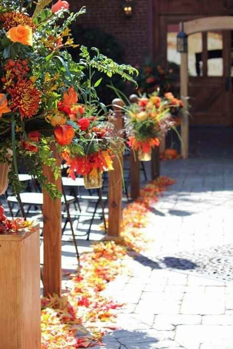 Fall_wedding_aisle_52