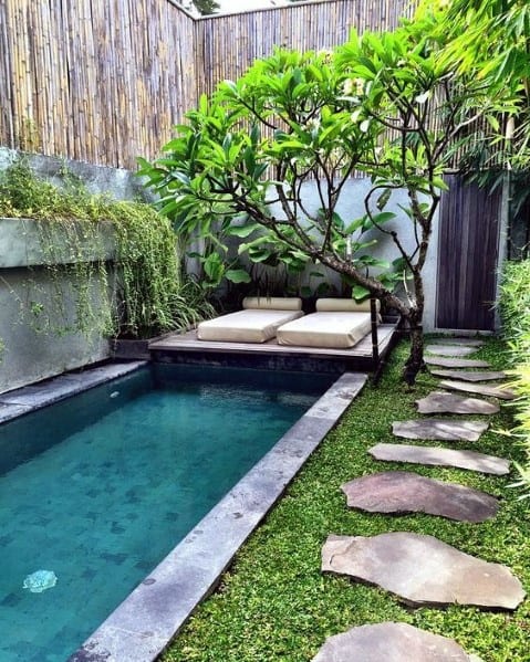 Pool-bamboo-fence-ideas