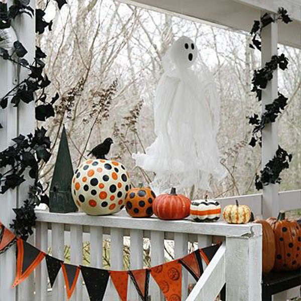 Scary-ghost-for-your-balcony