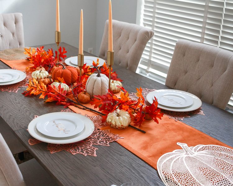 Simple-table-decoration-in-fall-colors