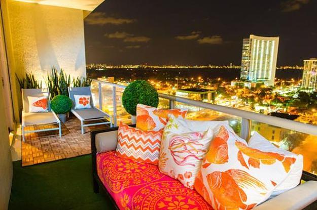 Small-balcony-decorating-outdoor-furniture-plants-2