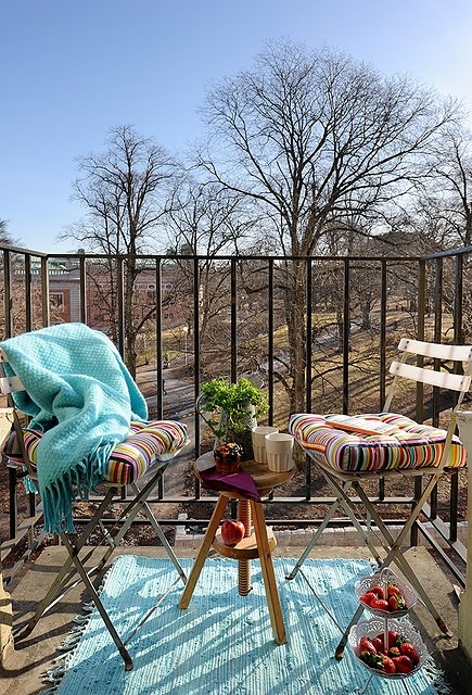 Small-balcony-design-ideas-38
