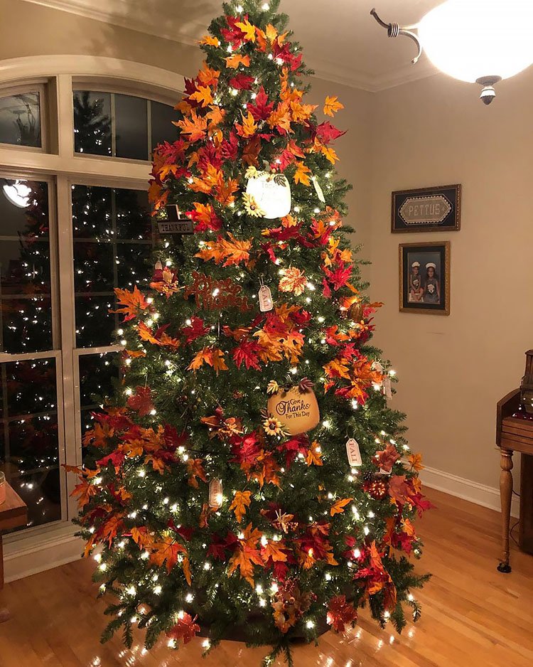 Thanksgiving-christmas-tree-12