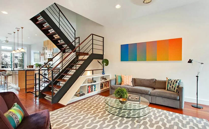 Under-stairs-book-storage