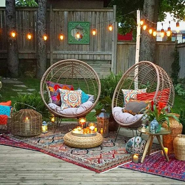 Unique-bohemian-garden-style-with-rattan-furniture