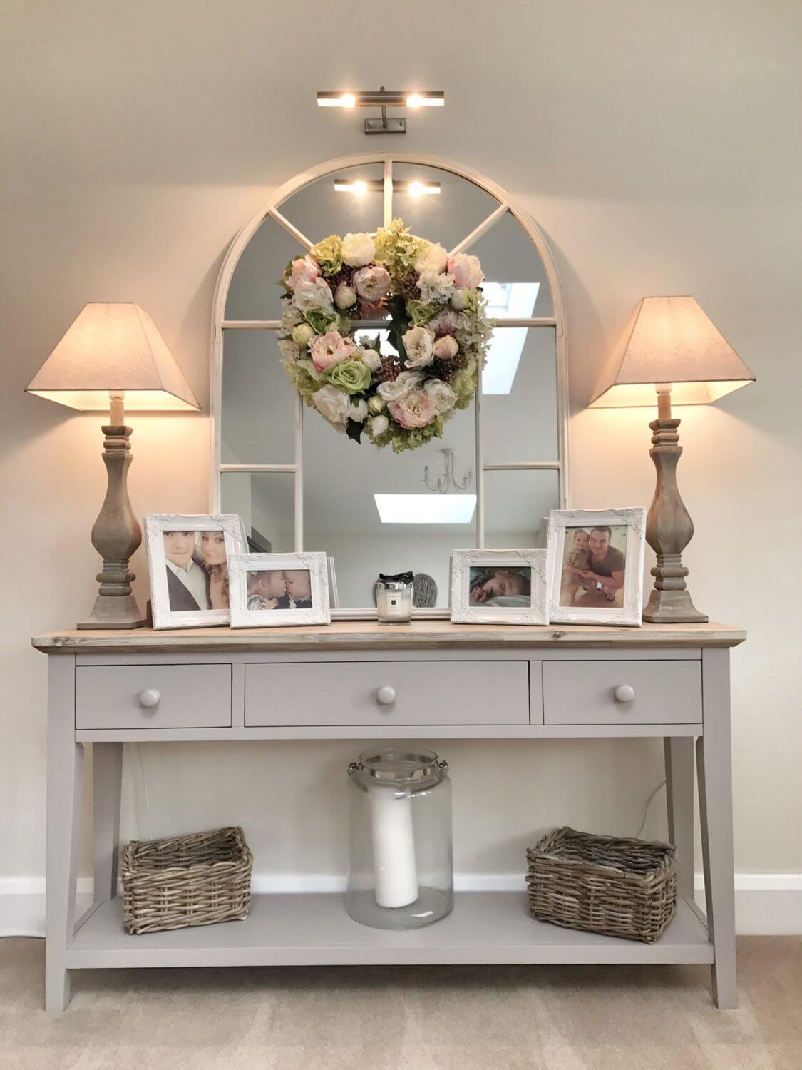 02b-console-table-decorating-ideas-homebnc-v2