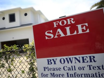 106874111-1619473061945-gettyimages-1232178805-palm_beach_housing