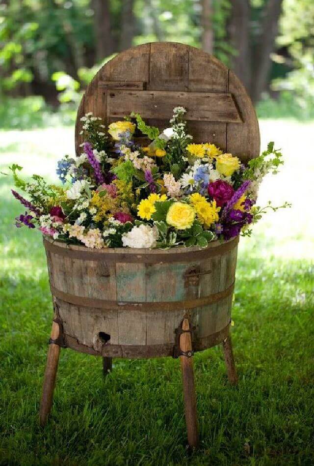 27-creative-garden-container-ideas-homebnc