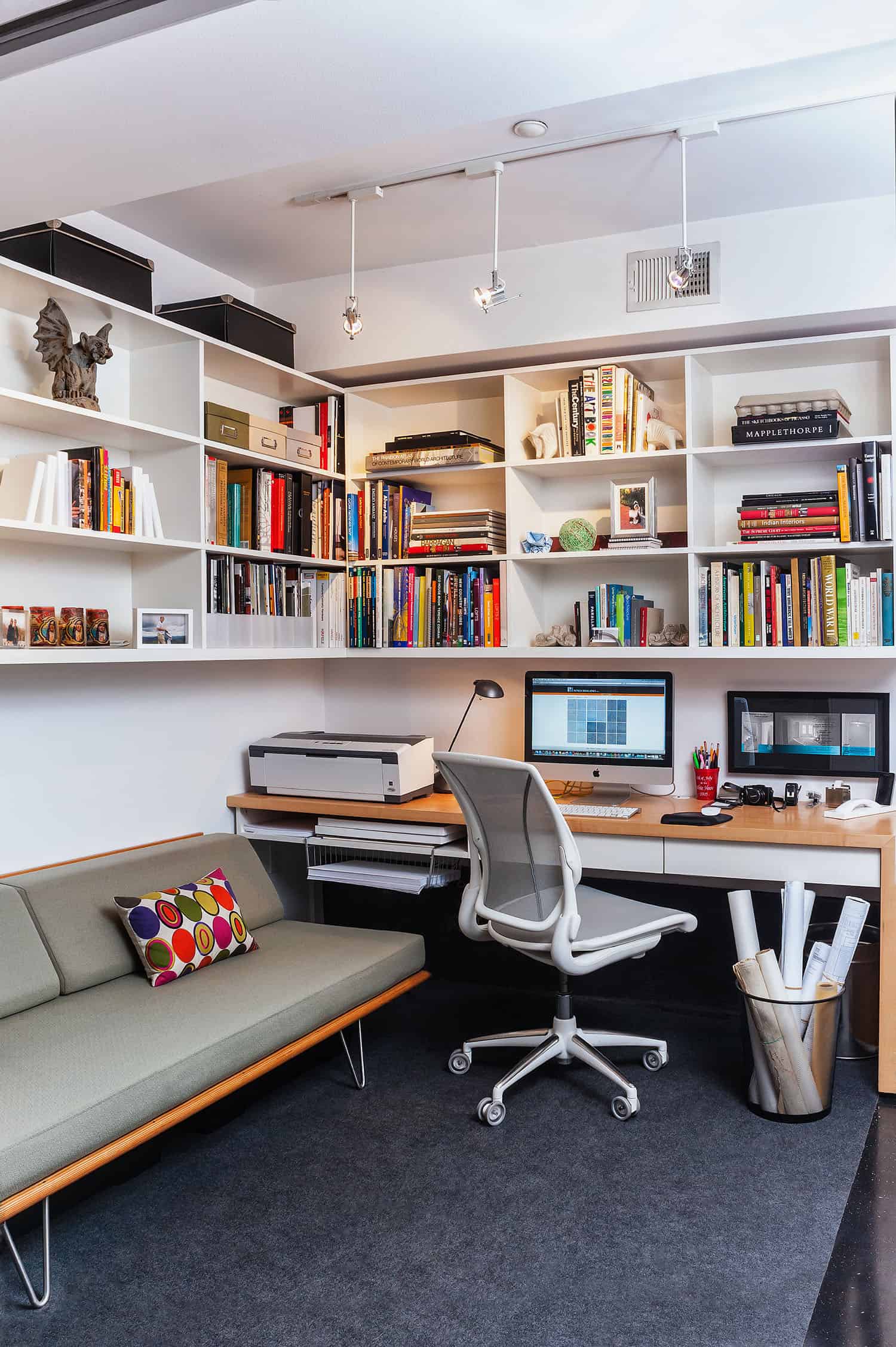 Amazing-guest-room-office-ideas-03-1-kindesign