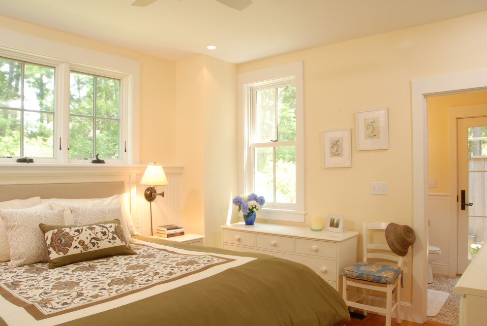 Apricot-bedroom-color-design