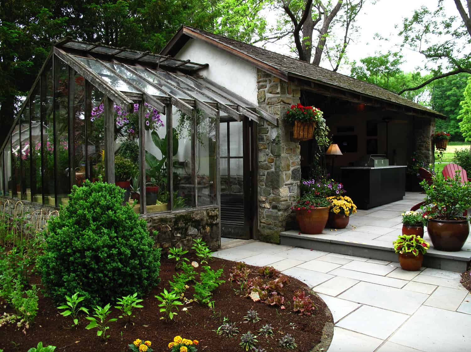 Awesome-backyard-greenhouse-design-ideas-23-1-kindesign