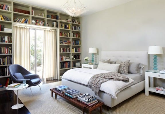 Bedrooms-with-bookshelves-06-1-kindesign-576x400-1