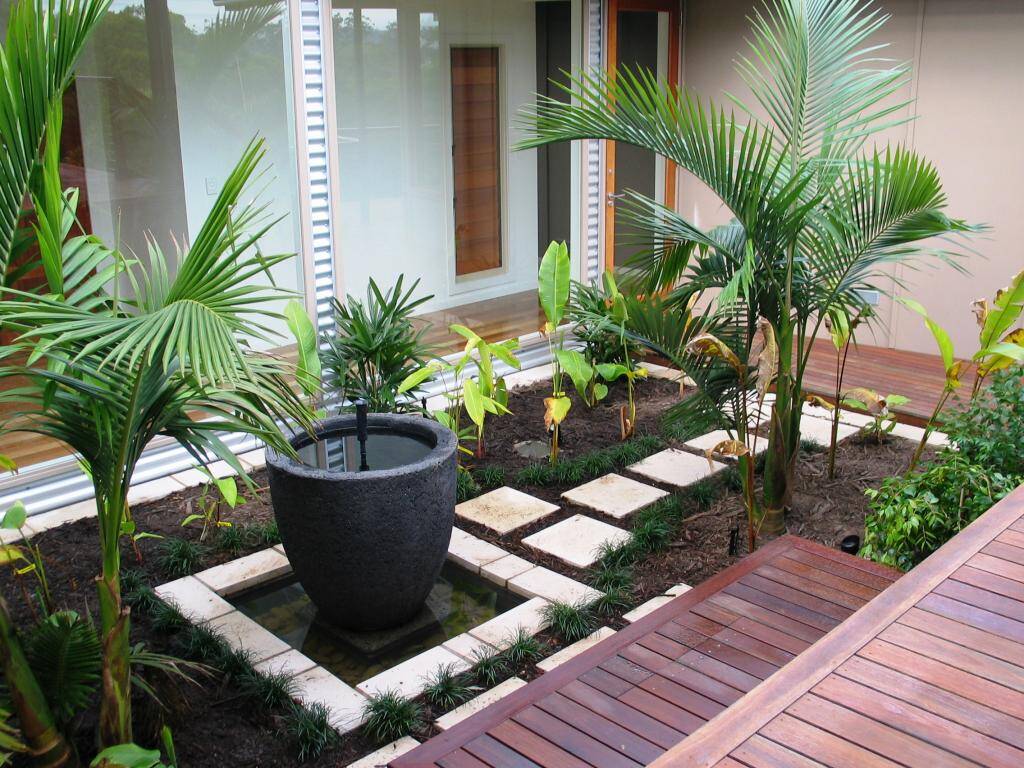 Contemporary-garden-design-ideas-and-tips-www.homeworlddesign.-com-02