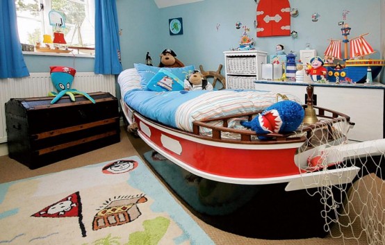 Cool-kids-bedroom-theme-ideas-2-554x353-1
