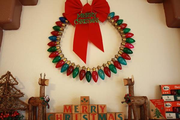 Creative-ideas-diy-light-bulb-christmas-ornaments-7