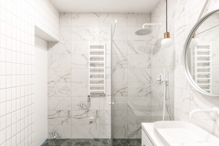 Large-marble-wall-decor-for-bathroom-768x512-1