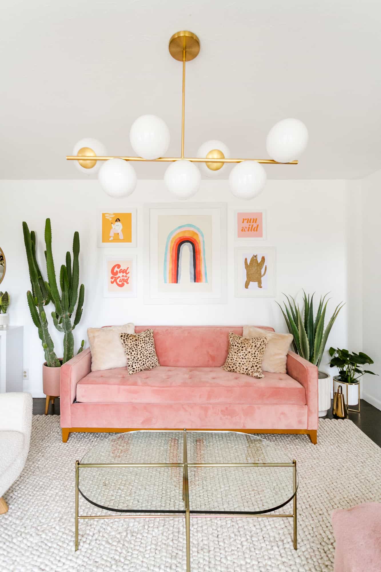 Lauras-front-room-refresh-click-through-for-more-1-28