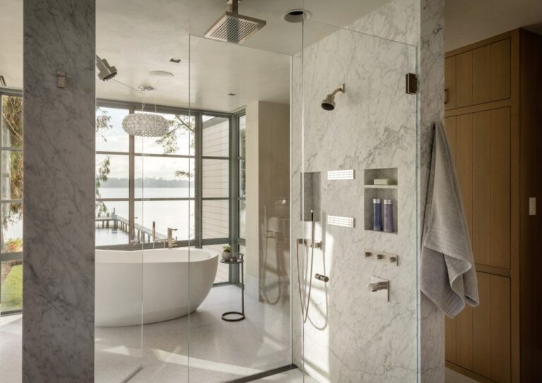 Luxury-bathroom-decor-with-shower-niche-and-views-768x543-1