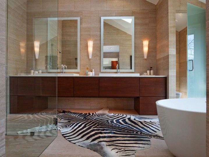 Marvelous-leopard-bath-rug-combined-with-wooden-vanity-unit-and-glass-shower-room-718x539-1