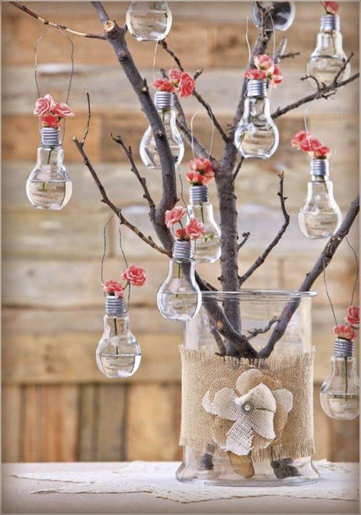 Old-bulbs-tree-recycled-homemade-idea