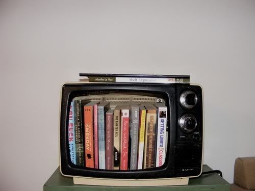 Old-tv-bookshelf