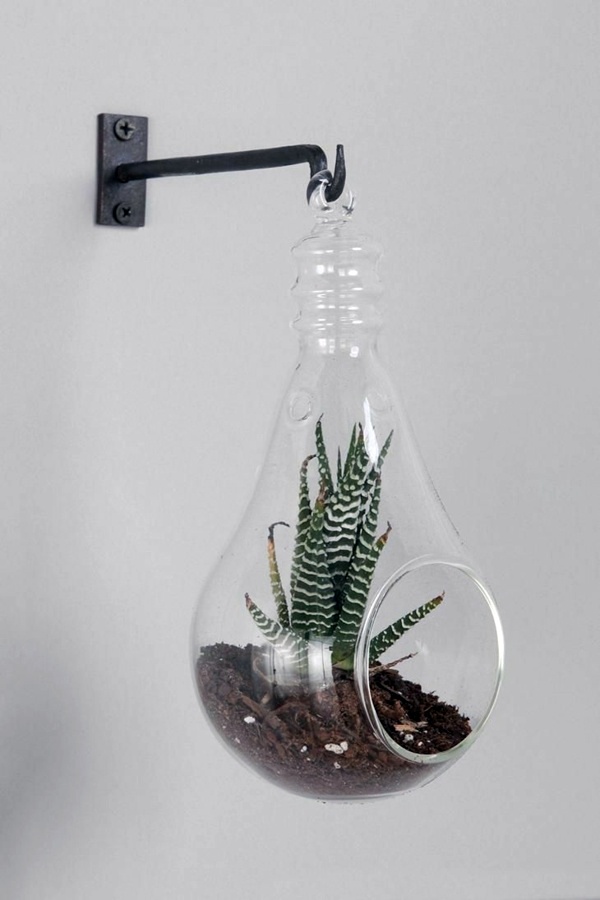 Diy-decoration-from-bulbs-120-craft-ideas-for-old-light-bulbs-46-566