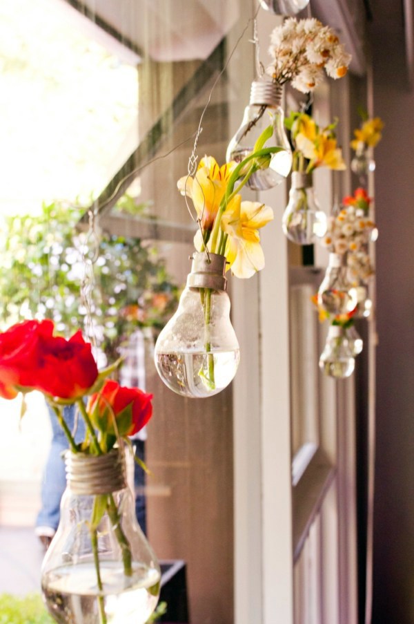Diy-decoration-from-bulbs-120-craft-ideas-for-old-light-bulbs-68-566