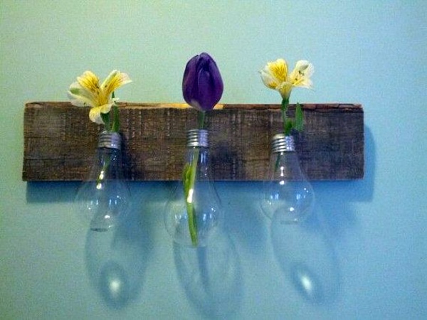 Diy-decoration-from-bulbs-120-craft-ideas-for-old-light-bulbs-76-566