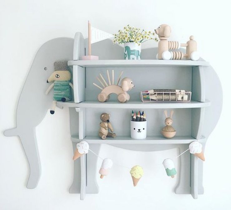 Elephantshelf