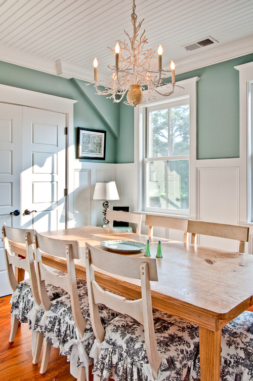 Farmhouse-dining-room