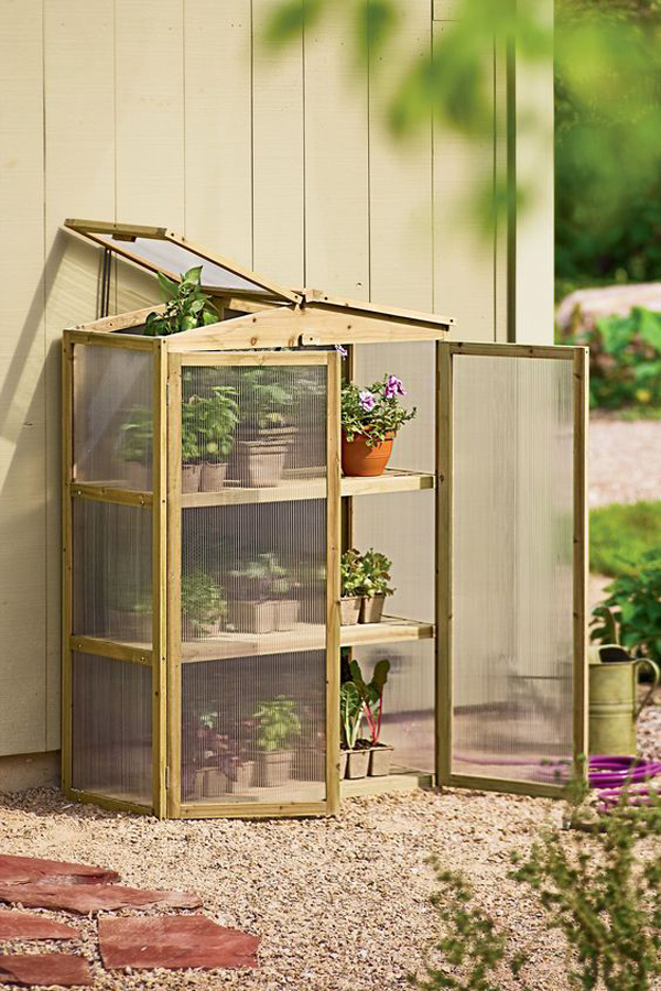 Handmade-diy-tiny-greenhouse-ideas
