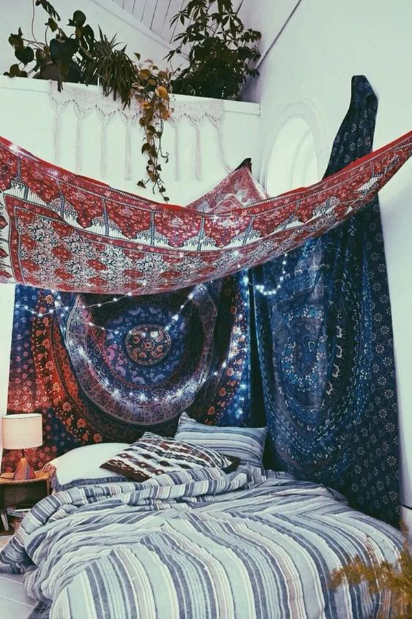 Hippie-tapestry-beedroom-styles