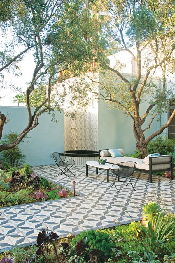 Hot-tub-patio-design-600x899-1