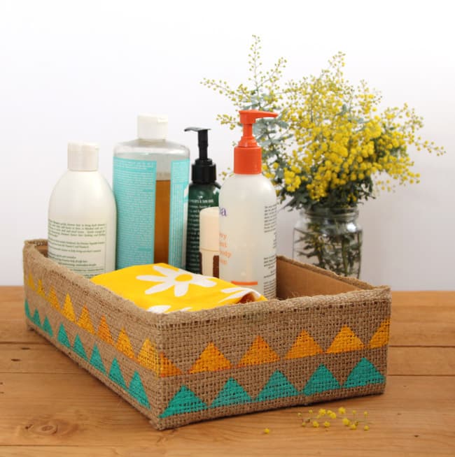 Make-burlap-storage-box-apieceofrainbowblog-4