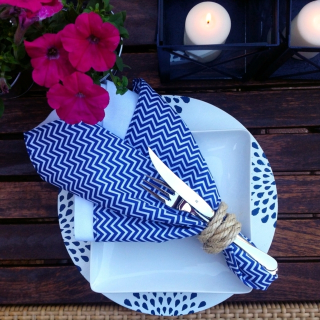 Napkin-folding-75-summer-ideas-for-table-decoration-27-473
