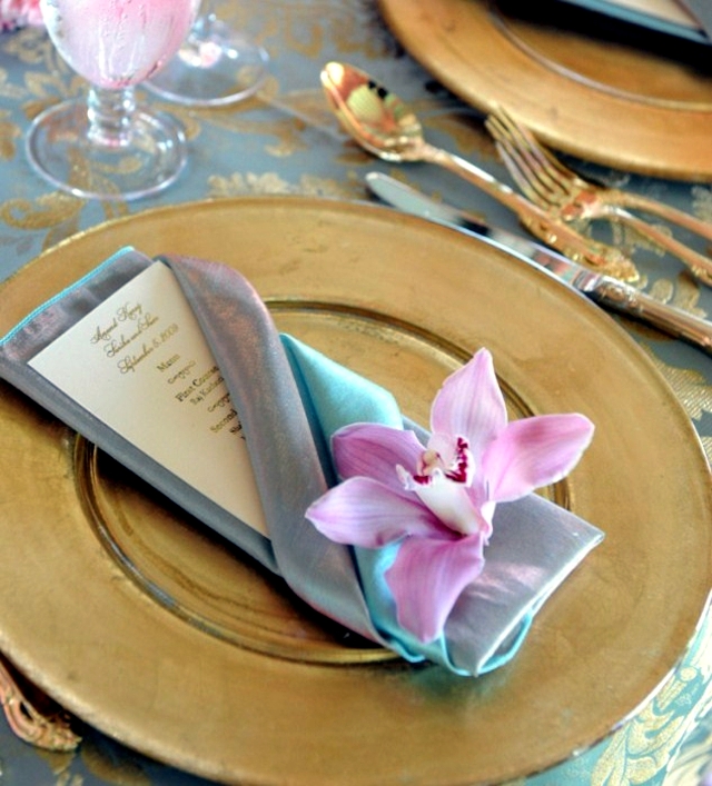 Napkin-folding-75-summer-ideas-for-table-decoration-33-473