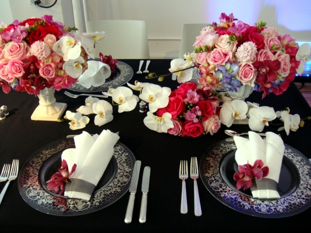 Napkin-folding-75-summer-ideas-for-table-decoration-67-473