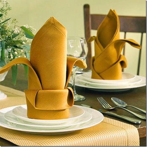 Napkin-folding-styles-for-everyday-and-holidays