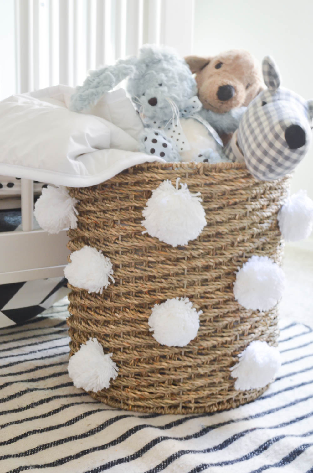 Pom-pom-basket-2-of-16