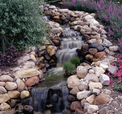 Relaxing-backyard-and-garden-waterfalls-34-1