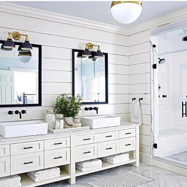 Rustic-wall-lamps-impressive-bathroom-lighting-ideas-shiplap-design