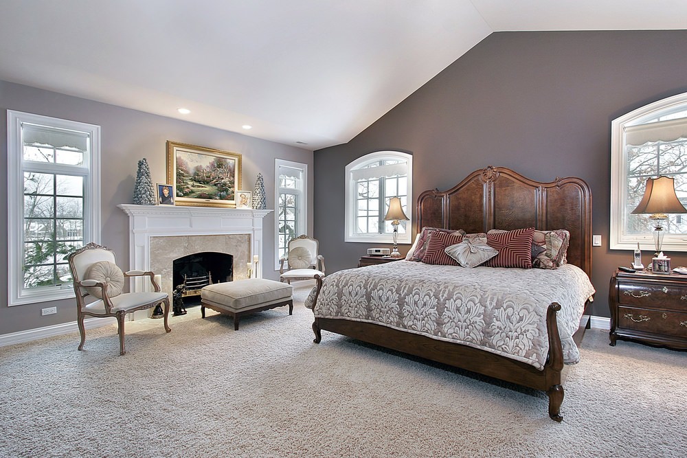 14-master-bedroom-sitting-area