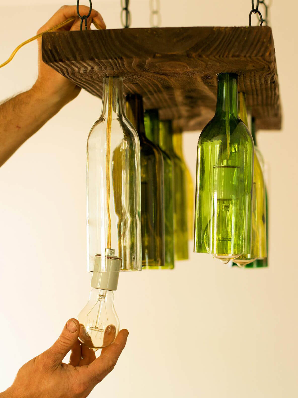 14-repurposed-diy-wine-bottle-crafts-ideas-homebnc