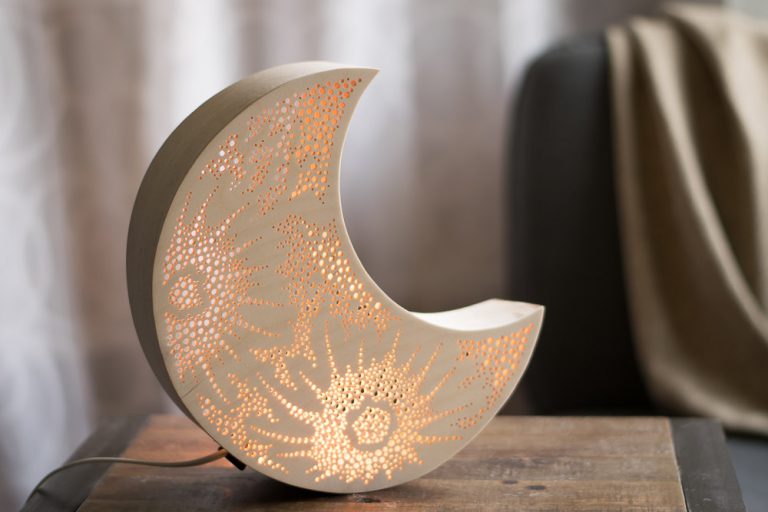 15-enchanting-night-light-designs-made-with-laser-cut-wood-6-768x512-1
