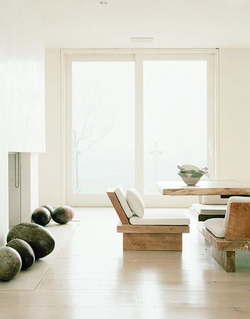 15-japanese-style-chairs-with-cushions-and-a-table