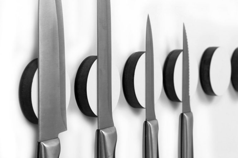 16-cool-handmade-knife-rack-designs-to-update-your-kitchen-with-13-768x512-1